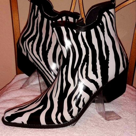 Shoes - CORKYS ZEBRA Rubber Western Style Water Proof Rain All Weather BOOTIES Size 11